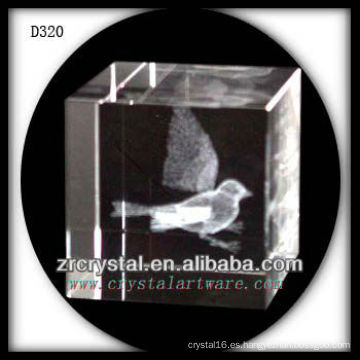 Pájaro subsuperficial láser 3D K9 dentro de Crystal Cube